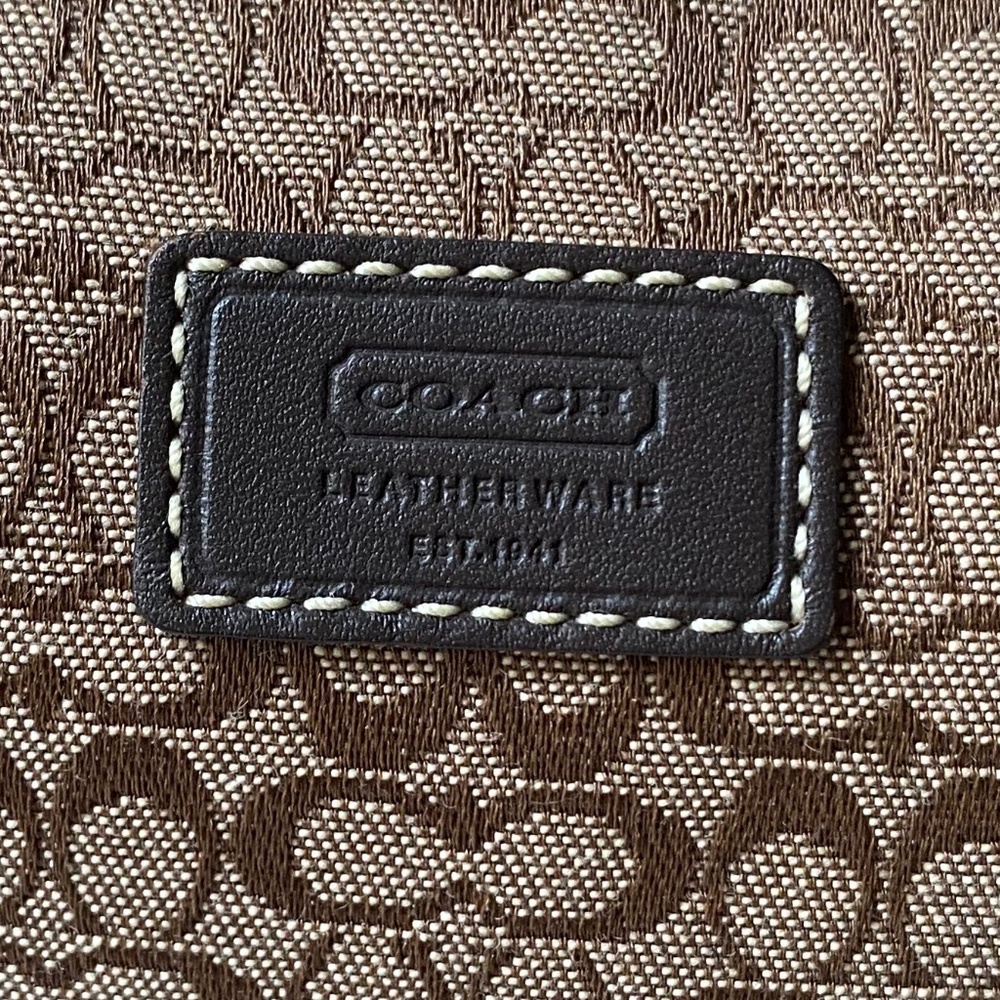 Coach Mini Signature Pouchette w/ Tags - Picture 3 of 11